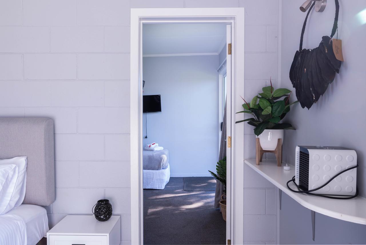Waihi Beach Hotel エクステリア 写真